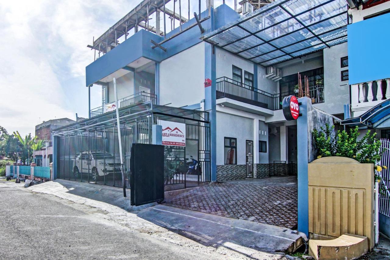 Oyo 90704 Nabila Residence Syariah Padang  Exterior foto