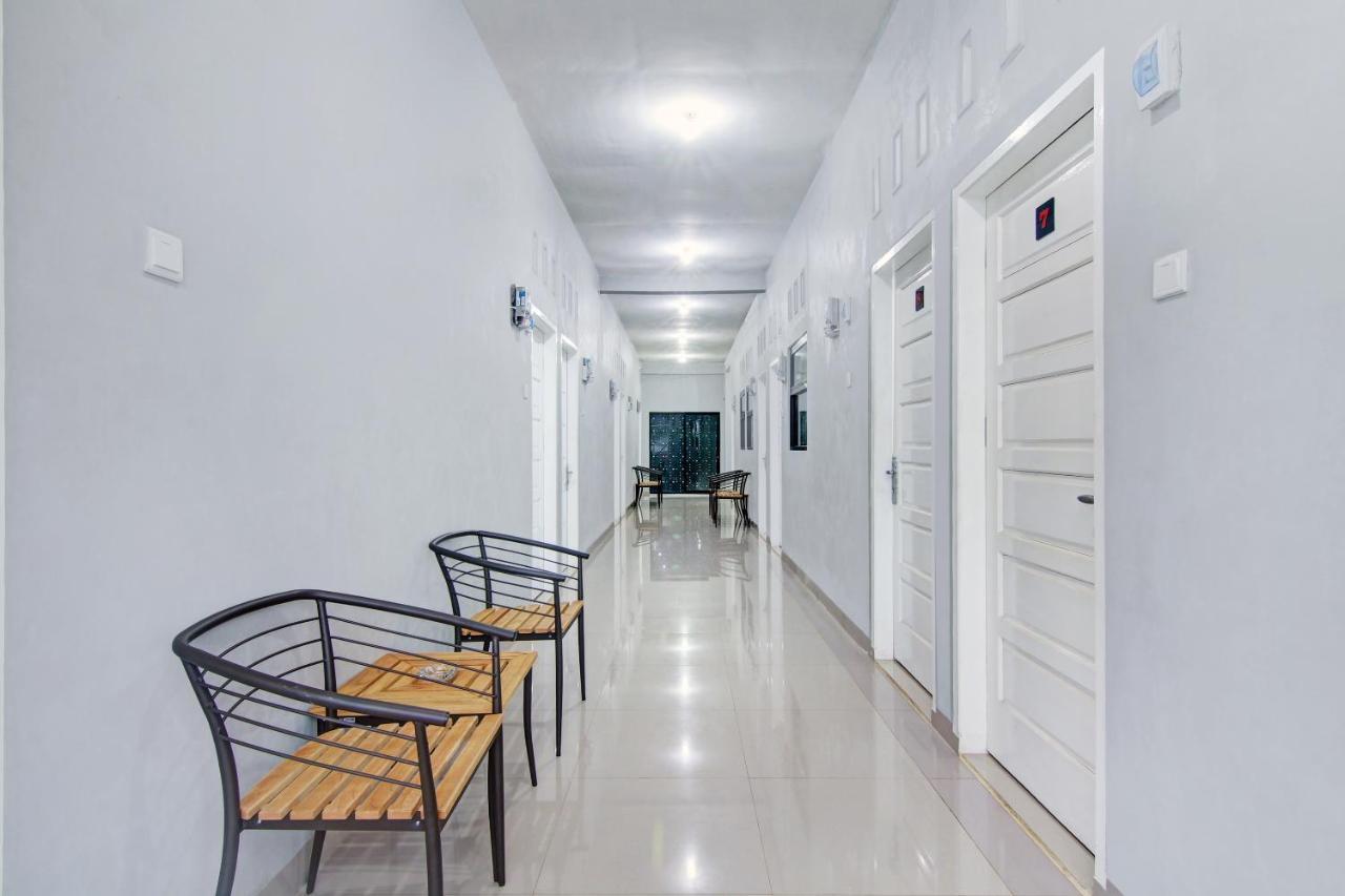 Oyo 90704 Nabila Residence Syariah Padang  Exterior foto
